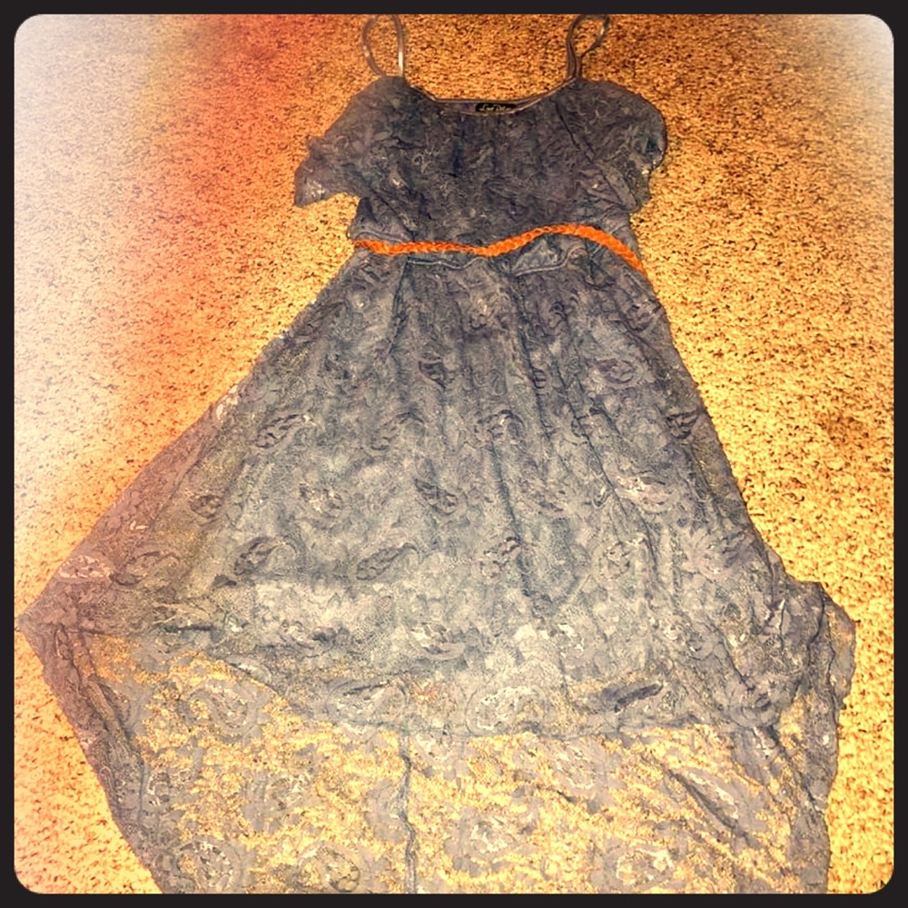 Beautiful size medium summertime dress!